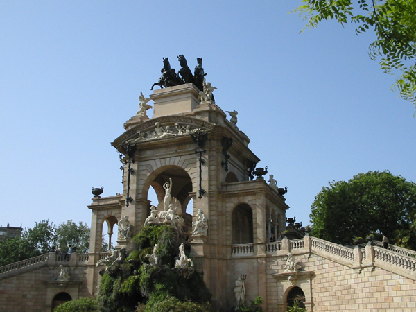 closeup of fountin at parc de la ciutadella