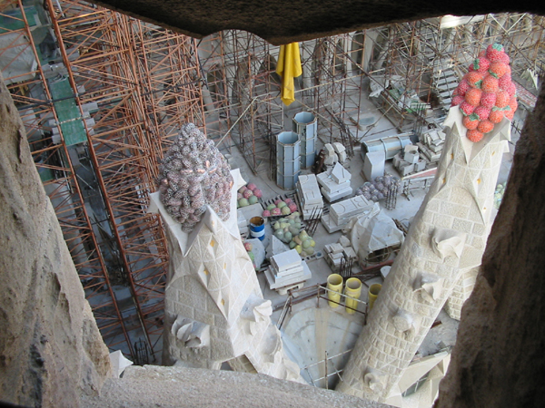 clusters of fruit in sagrada familia